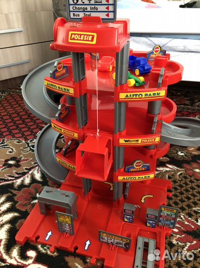 Парковка -трек