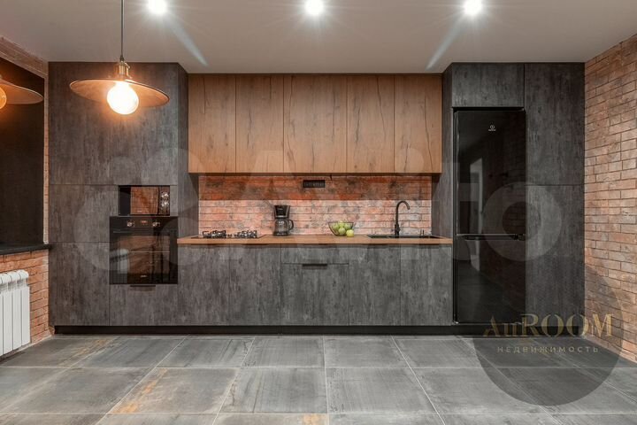 3-к. квартира, 76,5 м², 1/10 эт.