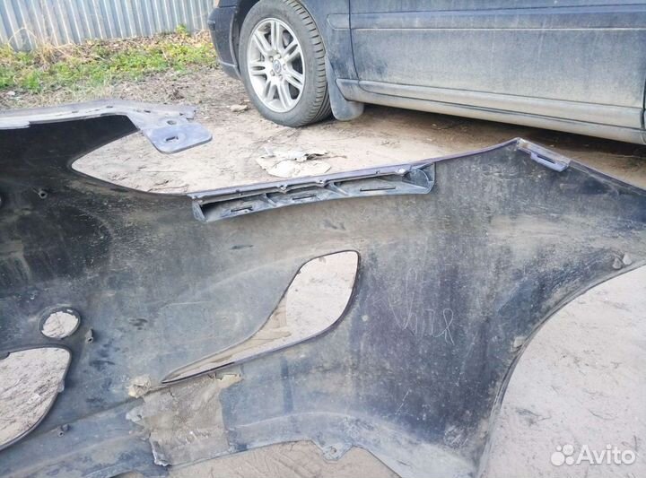 Передний бампер на Solaris