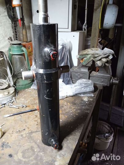 Цилиндр гидравлический