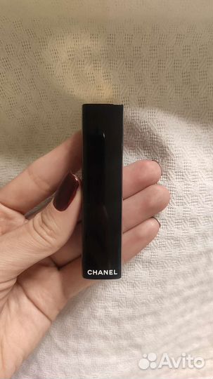 Помада Chanel Rouge Allure L'extrait