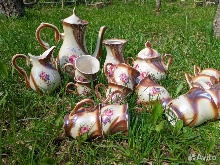 Сервиз чайный -кофейный