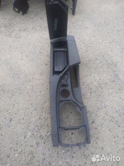 Подлокотник Bmw 525I E60 N52B25AF 2006