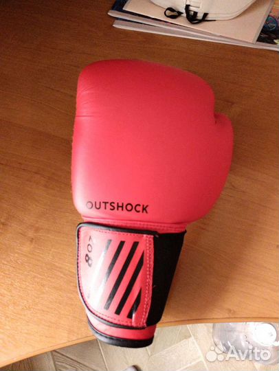 Боксерские перчатки outshock