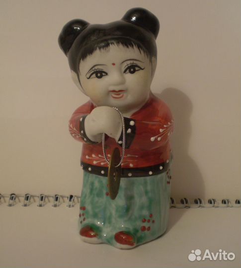 Статуэтка девочка-китаянка фарфор