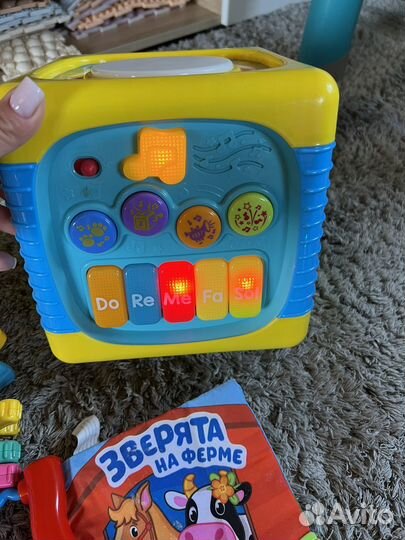 Развивающие игрушки baby go пакетом