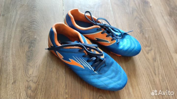 Футбольные бутсы joma