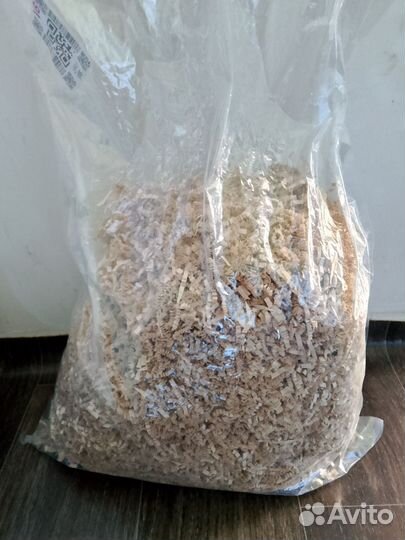 Бумажный наполнитель для подарков