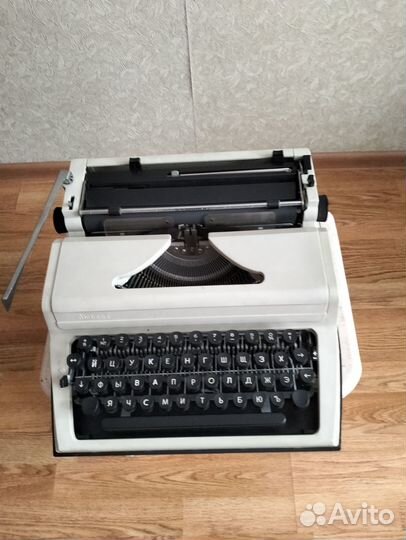 Портативная печатная машинка