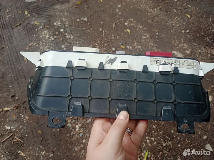 Приборная панель ваз 2110