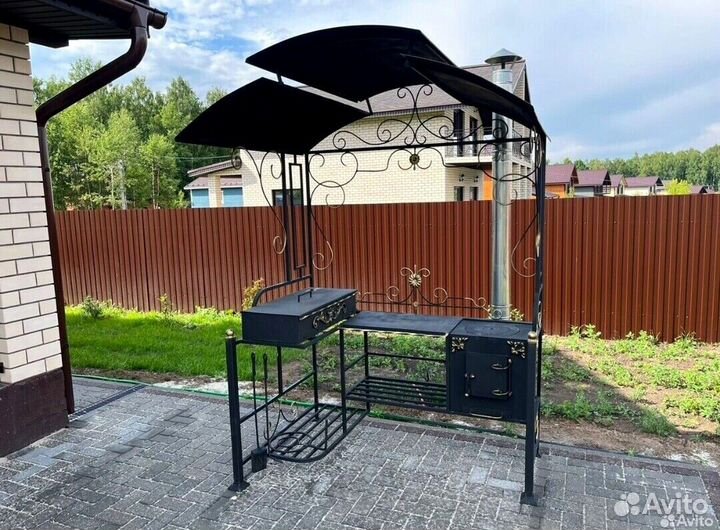 Мангал с лавочкой
