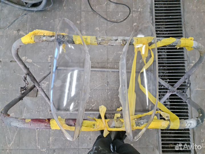 Стекло фары Mazda 3 bk