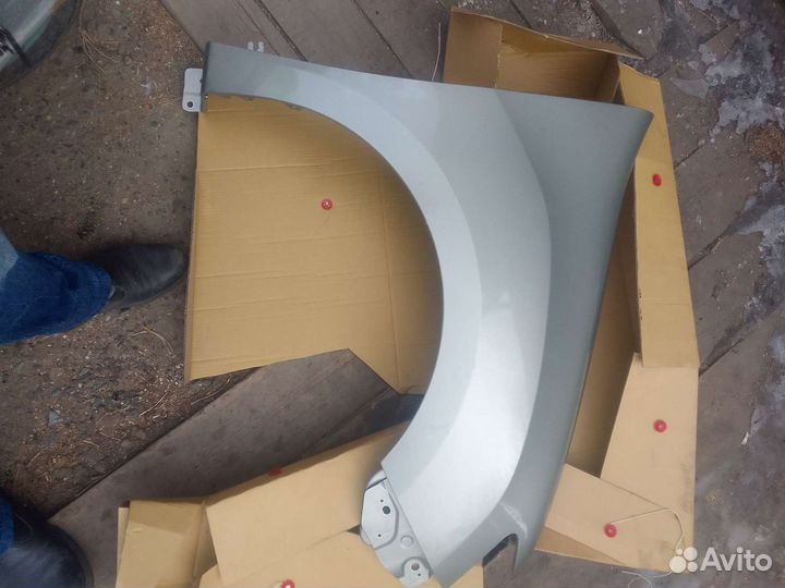 Renault sandero 2 крыло правое переднее 2014 окраш