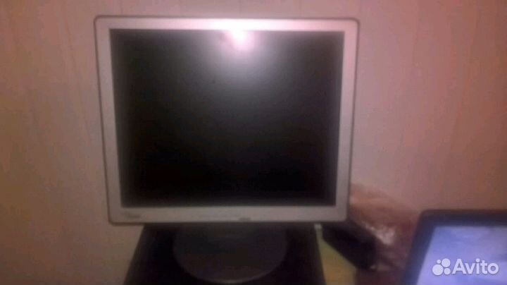 Монитор Fujitsu Siemens T17-2