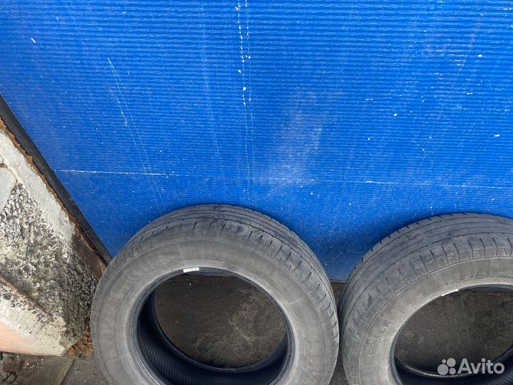 Continental CrossContact LX25 215/65 R16 98H