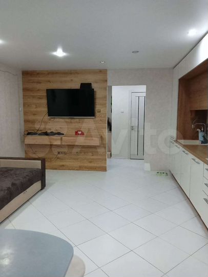 2-к. квартира, 65 м², 1/5 эт.