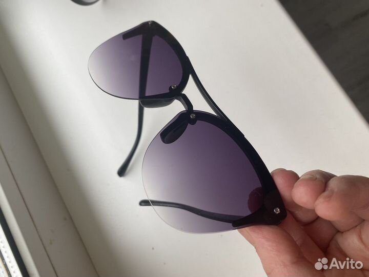 Солнечные очки женские