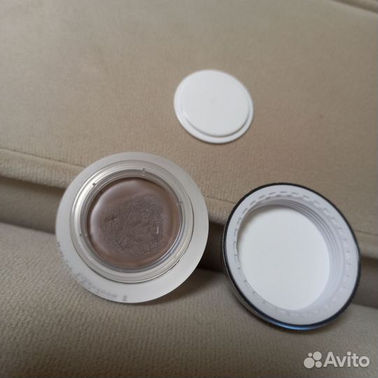 Тени для век