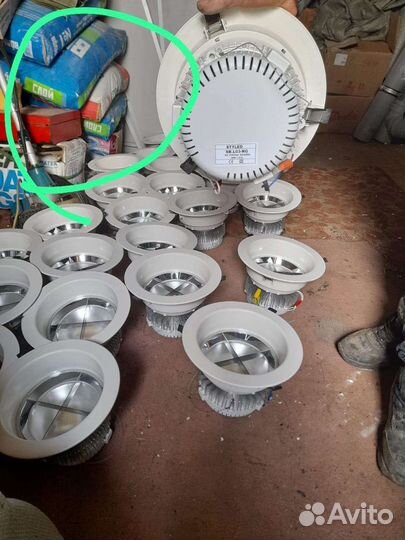 Светильник потолочный встраиваемый светодиодны