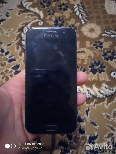 Samsung Galaxy A3 (2017) SM-A320F/DS, 2/16 ГБ