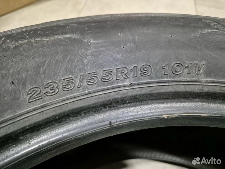 Bridgestone Alenza 001 235/55 R19 101V