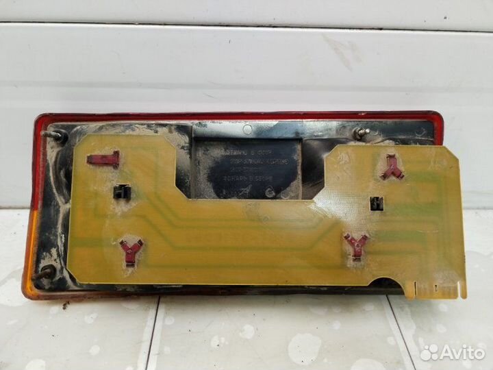 Фонарь задний правый Лада 2107 1 2000