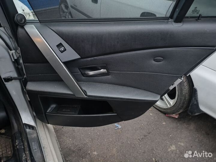 Дверные карты бмв е60 со шторками