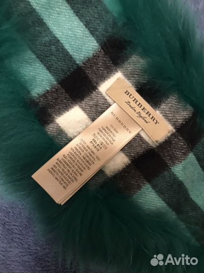 Burberry Меховой воротник - горжетка, писец