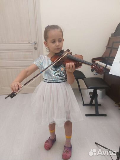 Репетитор по игре на скрипке