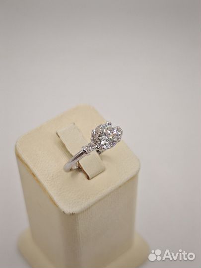 Золотое кольцо с бриллиантом 1.37ct G/VS1