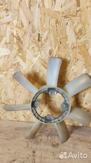 Крыльчатка вентилятора Ниссан Навара D40