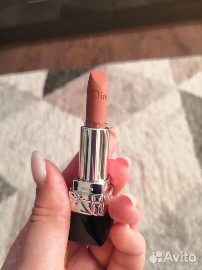 Помада Dior, YSL