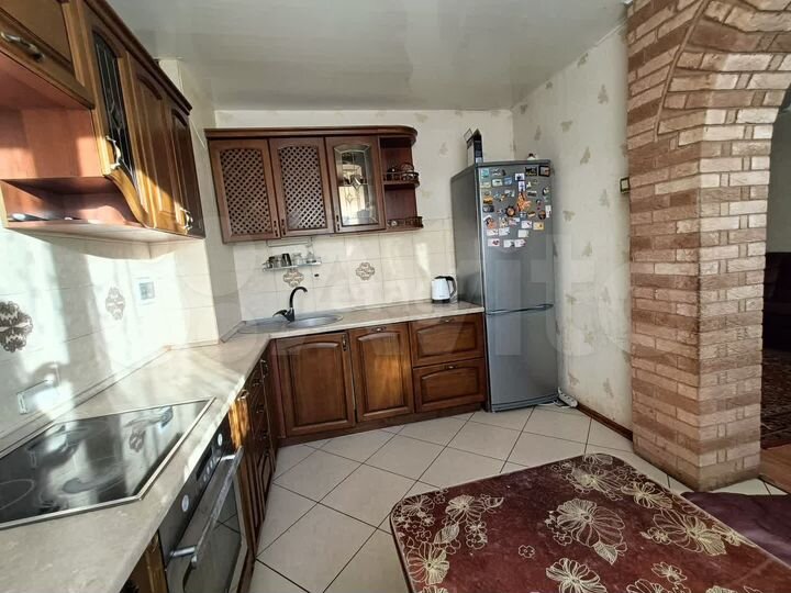 4-к. квартира, 90 м², 5/10 эт.