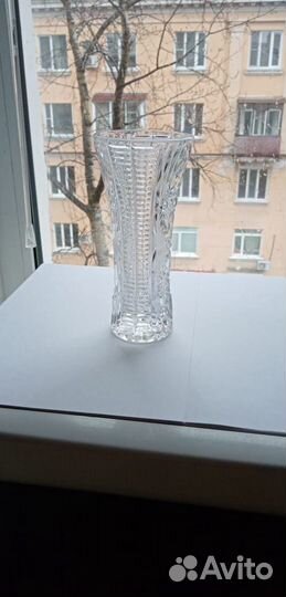 Продам вазу хрустальную