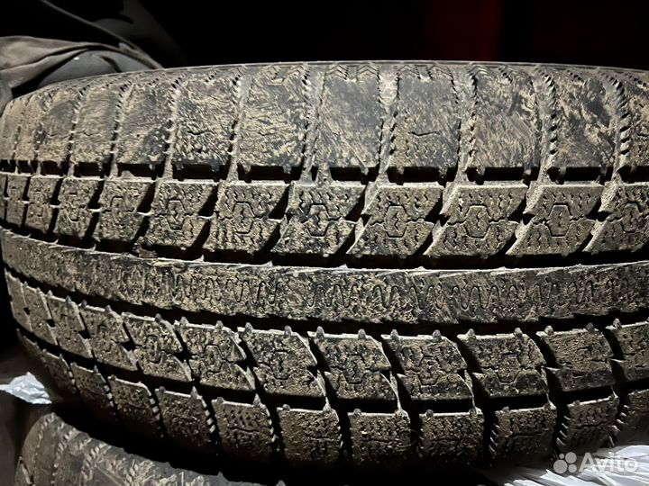 Toyo Observe GSi-5 235/65 R17 104Q