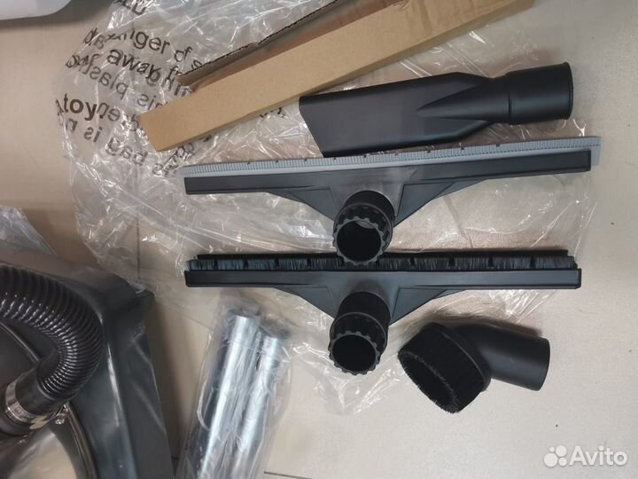 Grass Пылеводосос 70л 3 турбины