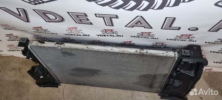 Радиатор охлаждения двигателя Volvo S80 седан