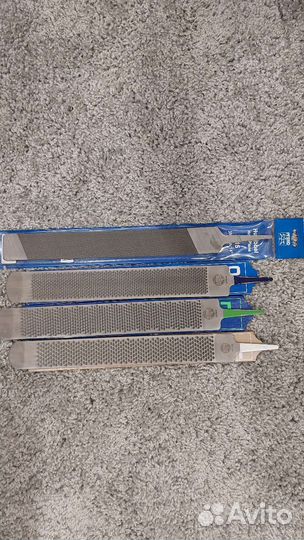 Инструменты для расчистки копытного рога лошади