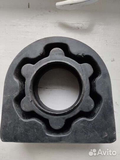 Опора карданного вала