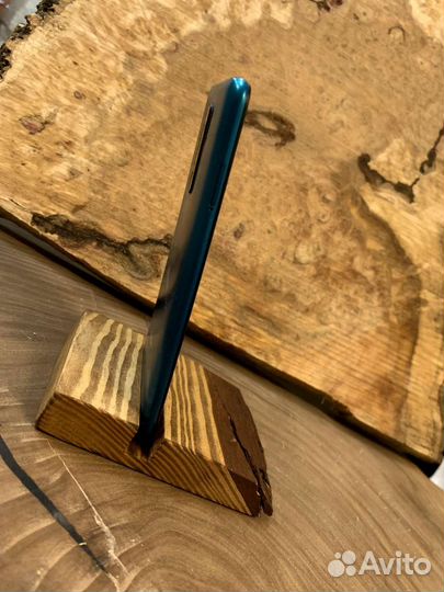 Подставка под телефон