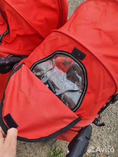 Коляска для двойни, погодок