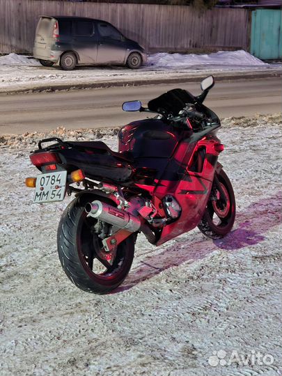 Легендарный Honda CBR600 F