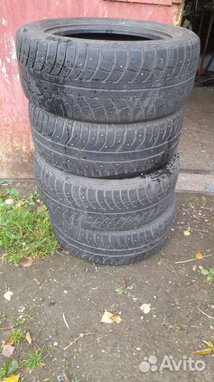 Gislaved Nord Frost 5 215/55 R16