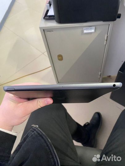 iPad 7 2019 32гб 10.2