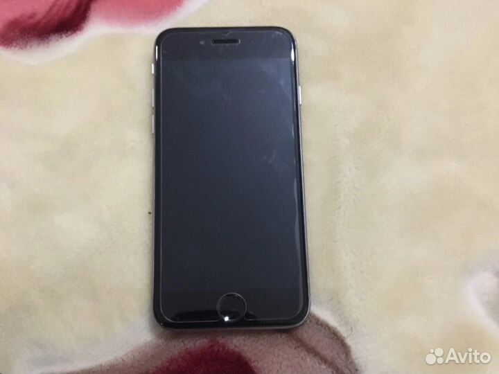 Телефон iPhone 6s