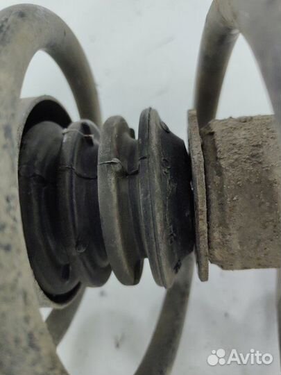 Стойка подвески передняя левая Daewoo Nexia N100