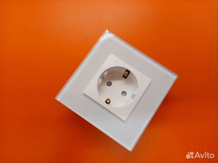 33061 Настенная розетка