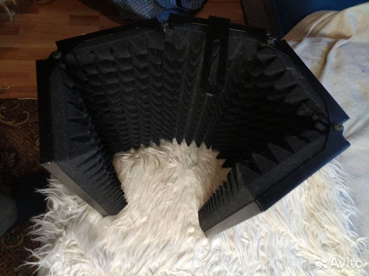 Акустический экран для микрофонов