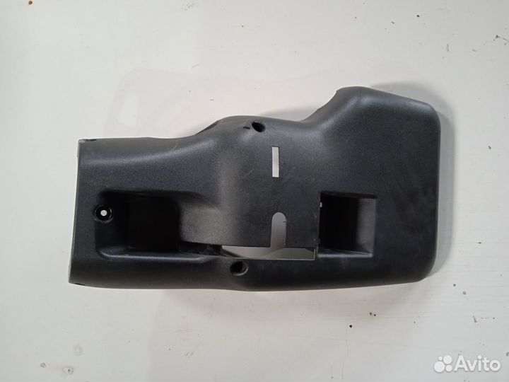 Кожух рулевой колонки Chevrolet Niva