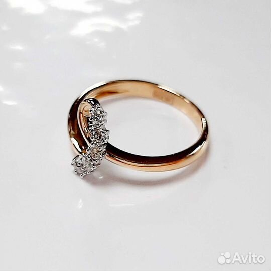 Золотое кольцо с бриллиантами